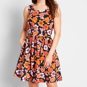 Optimistic Effect Sleeveless Dress